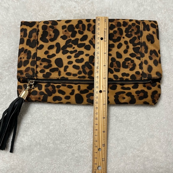 Sole Society Leopard Print Foldover Clutch w/ Tassel Mob Wife Night Out - Picture 5 of 12